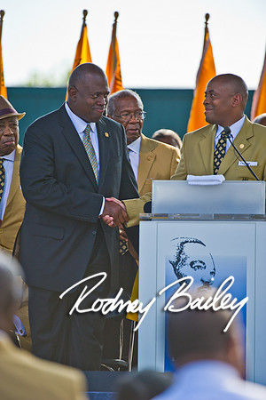 82611 - MLK 0364