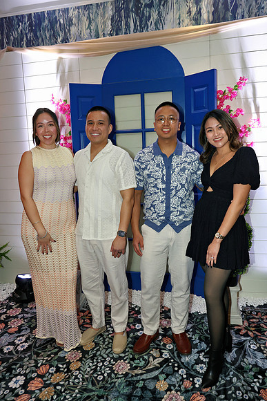 0393_2-15-26_Four-Seasons-Washington-DC-Employee-Holiday-Party-Rodney-Bailey-Event-Photography-photographer