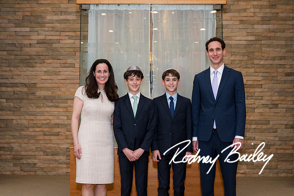 0002_4-15-26_Weimer-Bimah-Session-Bethesda-Maryland-Photographers-Rodney-Bailey-Photography