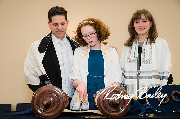 0033__12-3-22__Kate-Franck-Bat-Mitzvah-Photographers-Beth-Chaverim-Reform-Congregation-Virginia