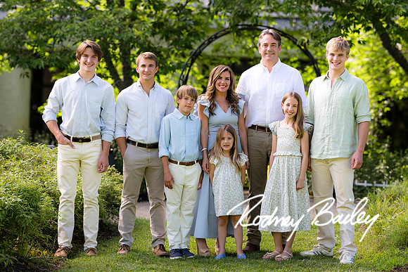 0017__5-27-26_Mosteller-Family-Photography-Session-Meadowlark-Gardens-Virginia-Rodney-Bailey-Photographer