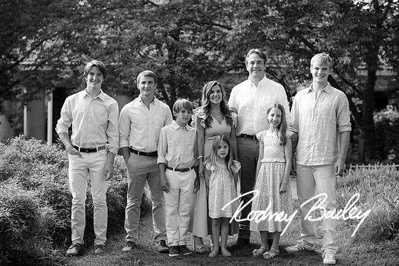 0026__5-27-26_Mosteller-Family-Photography-Session-Meadowlark-Gardens-Virginia-Rodney-Bailey-Photographer