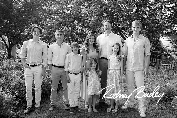 0034__5-27-26_Mosteller-Family-Photography-Session-Meadowlark-Gardens-Virginia-Rodney-Bailey-Photographer