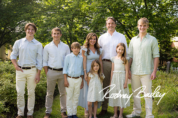 0032__5-27-26_Mosteller-Family-Photography-Session-Meadowlark-Gardens-Virginia-Rodney-Bailey-Photographer