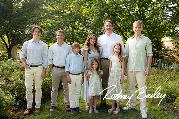 0033__5-27-26_Mosteller-Family-Photography-Session-Meadowlark-Gardens-Virginia-Rodney-Bailey-Photographer