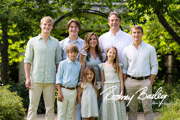 0048__5-27-26_Mosteller-Family-Photography-Session-Meadowlark-Gardens-Virginia-Rodney-Bailey-Photographer