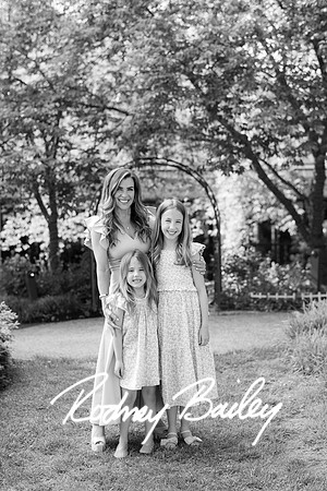 0068__5-27-26_Mosteller-Family-Photography-Session-Meadowlark-Gardens-Virginia-Rodney-Bailey-Photographer