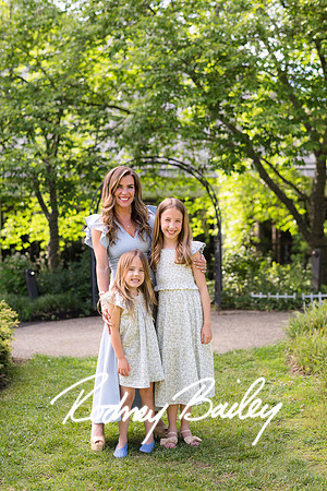 0066__5-27-26_Mosteller-Family-Photography-Session-Meadowlark-Gardens-Virginia-Rodney-Bailey-Photographer