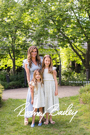 0069__5-27-26_Mosteller-Family-Photography-Session-Meadowlark-Gardens-Virginia-Rodney-Bailey-Photographer