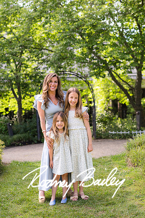 0071__5-27-26_Mosteller-Family-Photography-Session-Meadowlark-Gardens-Virginia-Rodney-Bailey-Photographer