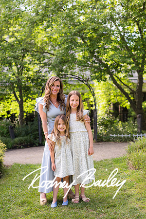 0076__5-27-26_Mosteller-Family-Photography-Session-Meadowlark-Gardens-Virginia-Rodney-Bailey-Photographer