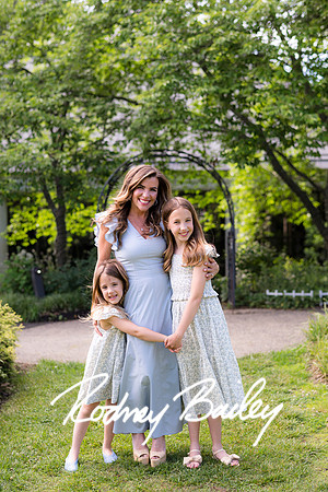 0088__5-27-26_Mosteller-Family-Photography-Session-Meadowlark-Gardens-Virginia-Rodney-Bailey-Photographer