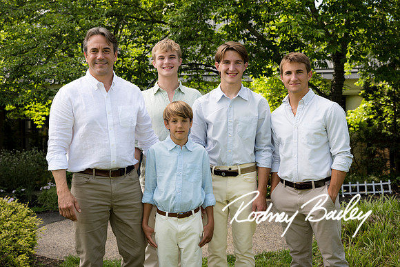 0118__5-27-26_Mosteller-Family-Photography-Session-Meadowlark-Gardens-Virginia-Rodney-Bailey-Photographer