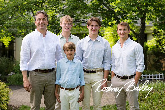 0132__5-27-26_Mosteller-Family-Photography-Session-Meadowlark-Gardens-Virginia-Rodney-Bailey-Photographer