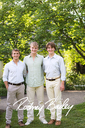 0163__5-27-26_Mosteller-Family-Photography-Session-Meadowlark-Gardens-Virginia-Rodney-Bailey-Photographer