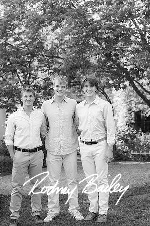 0166__5-27-26_Mosteller-Family-Photography-Session-Meadowlark-Gardens-Virginia-Rodney-Bailey-Photographer