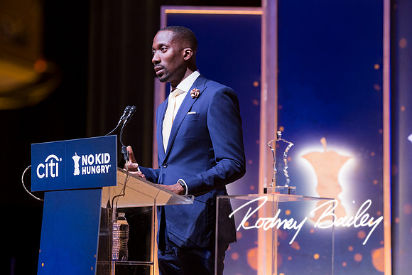 1689___6-13-2024_No-Kid-Hungry-DC-Donor-Dinner-national-Cathedral-Washington-DC-Rodney-Bailey-Photography-event-photographers