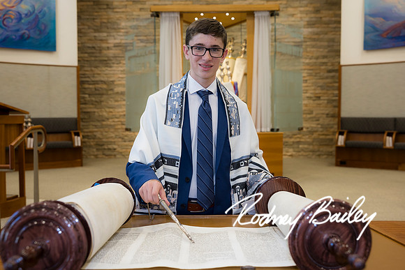 0119__10-1-26_Benjamin-Diamant-Bimah-Session-Rodney-Bailey-Photography-Bethesda-Maryland