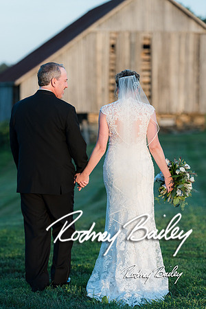 Virginia-Winery-Vineyard-Weddings-Ceremony-Reception-VA-Photographer_0027