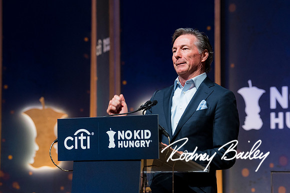 0964___6-13-2024_No-Kid-Hungry-DC-Donor-Dinner-national-Cathedral-Washington-DC-Rodney-Bailey-Photography-event-photographers