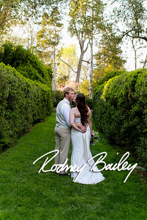 Oatlands Historic House and Gardens Weddings_wedding photography Oatlands Historic House and Gardens Virginia_Oatlands Historic House and Gardens Leesburg Virginia Wedding Photographer