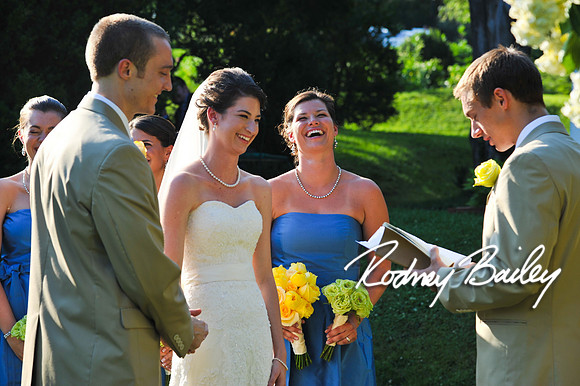 Oatlands Historic House and Gardens Weddings_wedding photography Oatlands Historic House and Gardens Virginia_Oatlands Historic House and Gardens Leesburg Virginia Wedding Photographer