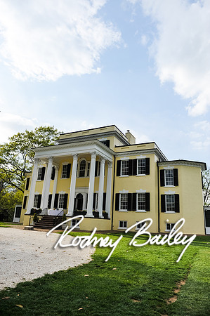 Oatlands Historic House and Gardens Weddings_wedding photography Oatlands Historic House and Gardens Virginia_Oatlands Historic House and Gardens Leesburg Virginia Wedding Photographer