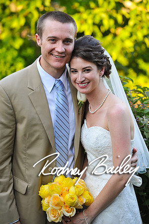 Oatlands Historic House and Gardens Weddings_wedding photography Oatlands Historic House and Gardens Virginia_Oatlands Historic House and Gardens Leesburg Virginia Wedding Photographer