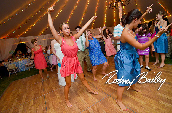 Oatlands Historic House and Gardens Weddings_wedding photography Oatlands Historic House and Gardens Virginia_Oatlands Historic House and Gardens Leesburg Virginia Wedding Photographer