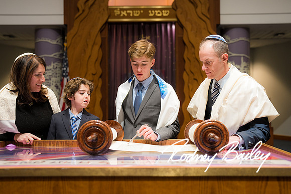 0064__1-4-24__Hank-Krieger-Bimah-Virginia-Rodney-Bailey-Photography
