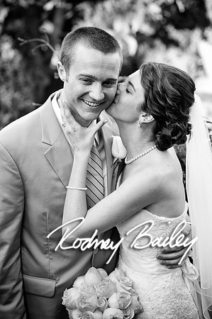 Oatlands Historic House and Gardens Weddings_wedding photography Oatlands Historic House and Gardens Virginia_Oatlands Historic House and Gardens Leesburg Virginia Wedding Photographer