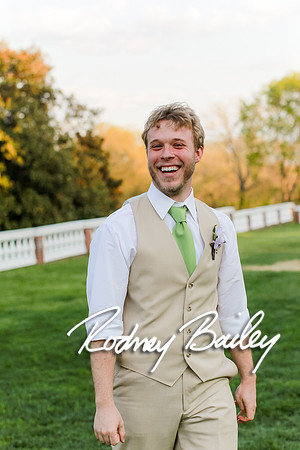 Oatlands Historic House and Gardens Weddings_wedding photography Oatlands Historic House and Gardens Virginia_Oatlands Historic House and Gardens Leesburg Virginia Wedding Photographer