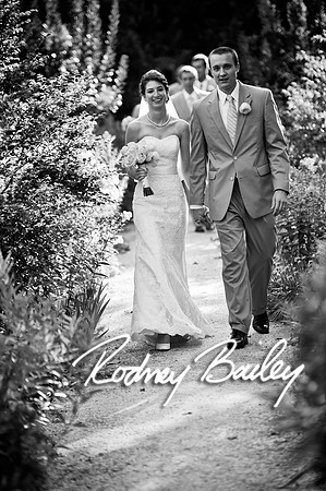 Oatlands Historic House and Gardens Weddings_wedding photography Oatlands Historic House and Gardens Virginia_Oatlands Historic House and Gardens Leesburg Virginia Wedding Photographer
