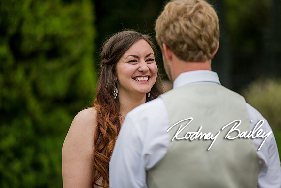Oatlands Historic House and Gardens Weddings_wedding photography Oatlands Historic House and Gardens Virginia_Oatlands Historic House and Gardens Leesburg Virginia Wedding Photographer