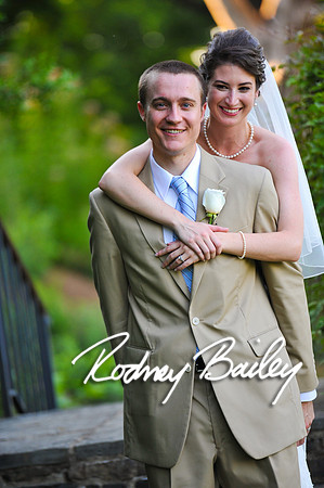 Oatlands Historic House and Gardens Weddings_wedding photography Oatlands Historic House and Gardens Virginia_Oatlands Historic House and Gardens Leesburg Virginia Wedding Photographer