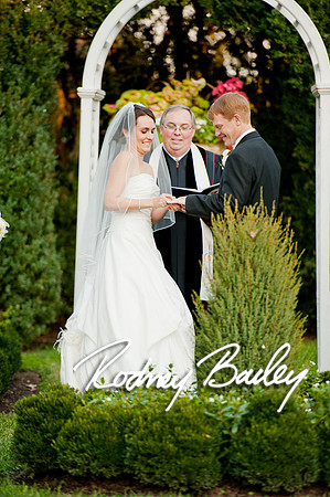 Oatlands Historic House and Gardens Weddings_wedding photography Oatlands Historic House and Gardens Virginia_Oatlands Historic House and Gardens Leesburg Virginia Wedding Photographer
