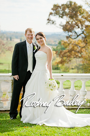 Oatlands Historic House and Gardens Weddings_wedding photography Oatlands Historic House and Gardens Virginia_Oatlands Historic House and Gardens Leesburg Virginia Wedding Photographer