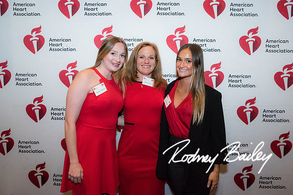 0230__11-17-22__American-Heart-Association-GO-Red-For-Women-EventPhotojournalism-event-photographers-DC
