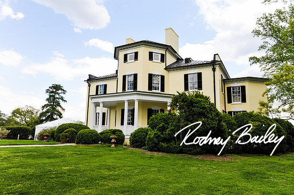 Oatlands Historic House and Gardens Weddings_wedding photography Oatlands Historic House and Gardens Virginia_Oatlands Historic House and Gardens Leesburg Virginia Wedding Photographer
