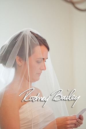 Oatlands Historic House and Gardens Weddings_wedding photography Oatlands Historic House and Gardens Virginia_Oatlands Historic House and Gardens Leesburg Virginia Wedding Photographer