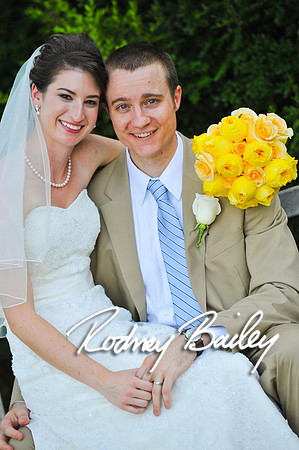 Oatlands Historic House and Gardens Weddings_wedding photography Oatlands Historic House and Gardens Virginia_Oatlands Historic House and Gardens Leesburg Virginia Wedding Photographer