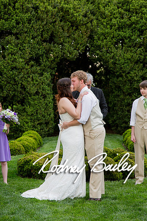 Oatlands Historic House and Gardens Weddings_wedding photography Oatlands Historic House and Gardens Virginia_Oatlands Historic House and Gardens Leesburg Virginia Wedding Photographer