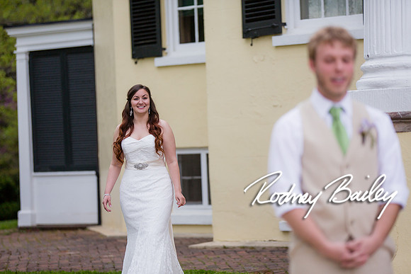 Oatlands Historic House and Gardens Weddings_wedding photography Oatlands Historic House and Gardens Virginia_Oatlands Historic House and Gardens Leesburg Virginia Wedding Photographer